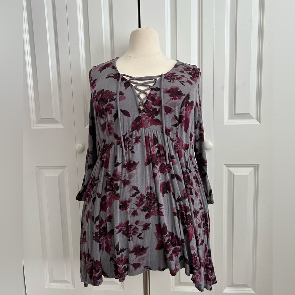 Torrid Floral Long Sleeve Super Soft Knit V-Neck High-Low